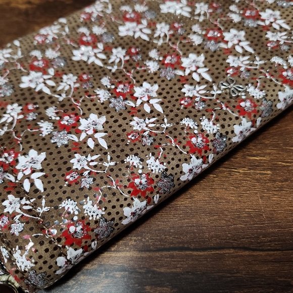 Nila large zip around continental Wallet - Picture 9 of 10